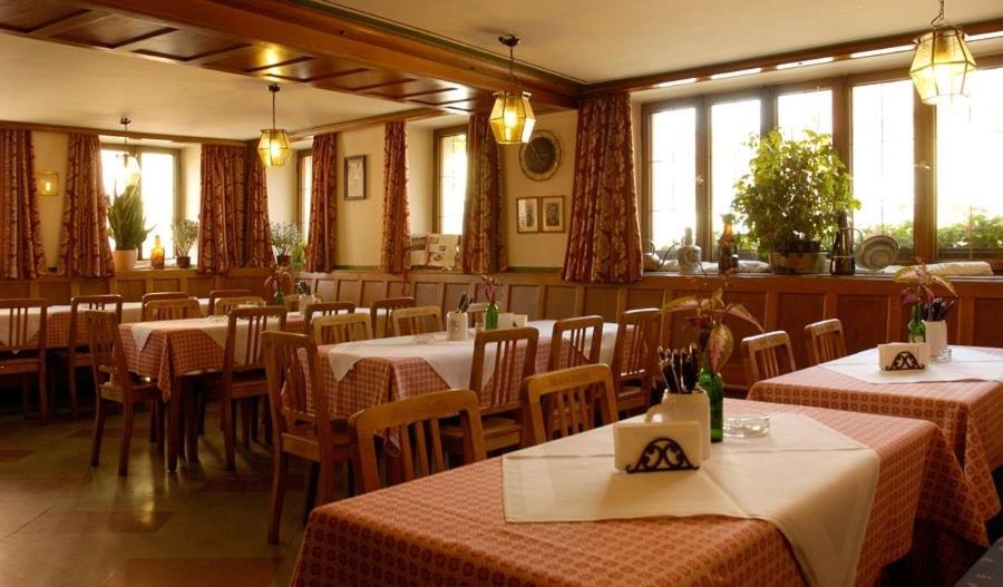 Karpfenhotel & Herrenhaus Im Gasthaus Sindel-Buckel Feuchtwangen Exteriér fotografie